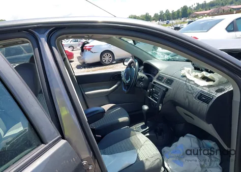 2007 Ford Focus S/Se/Ses из США, поврежденный, VIN 1FAHP34N77W184985